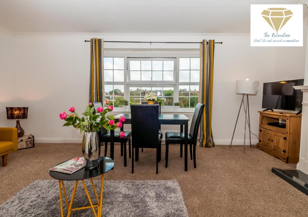 2 Bed Apartment-5 Guests - Business-Relocation-Parking - The Brighton Short Stay & Serviced Apartments Exterior foto